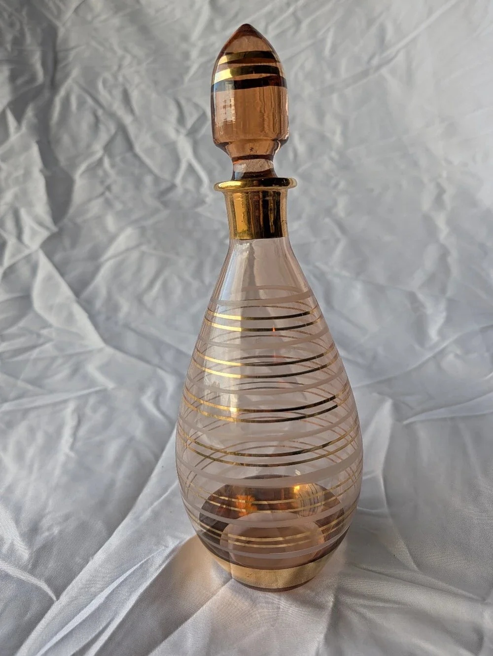 Glass Wine Decanter Rose Gold With Gold Stripes 10